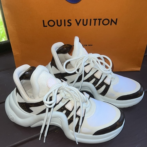 Louis Vuitton LV Archlight Sneaker - Picture 1 of 9